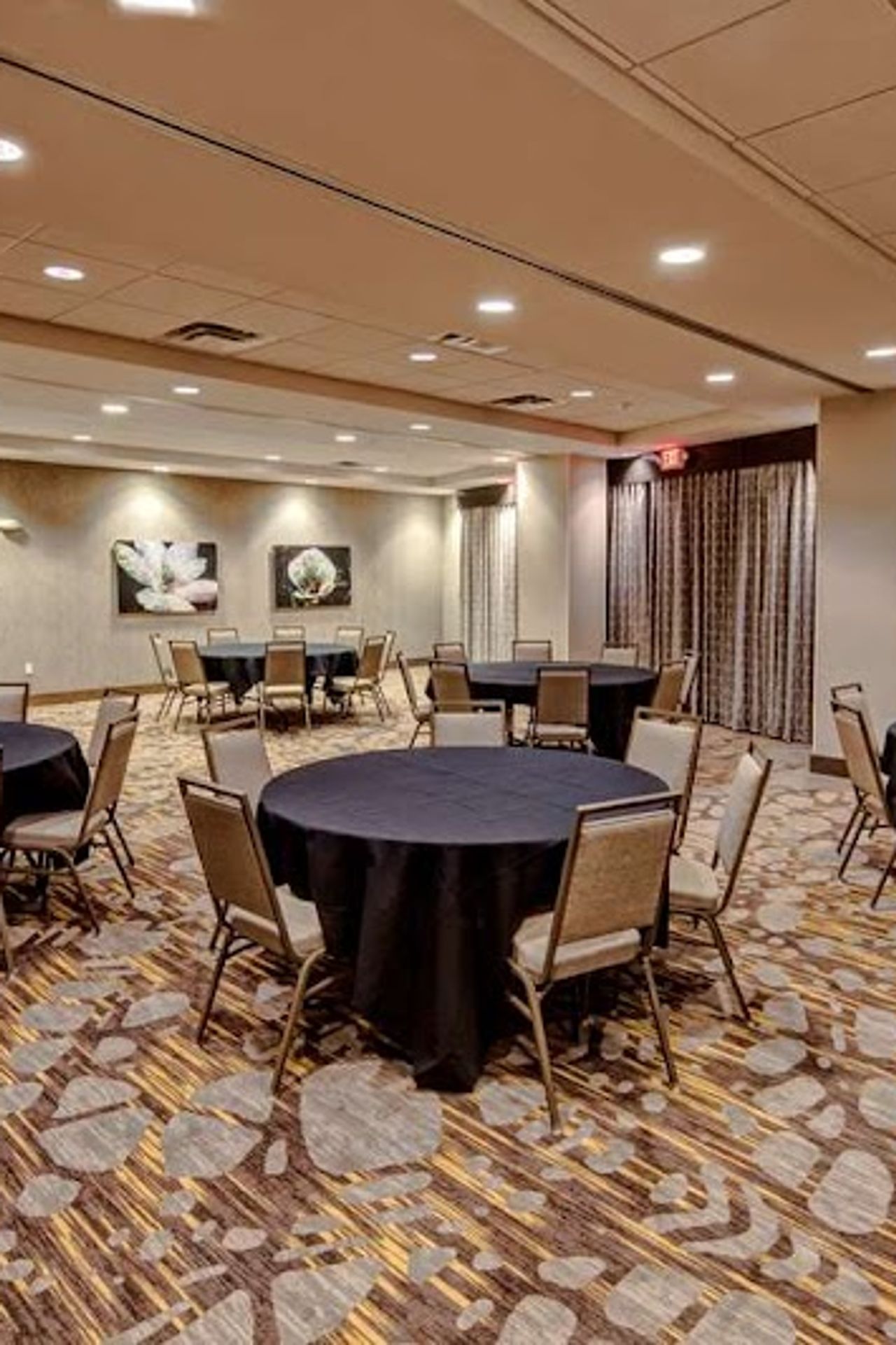 Photo of Hampton Inn & Suites San Jose Airport