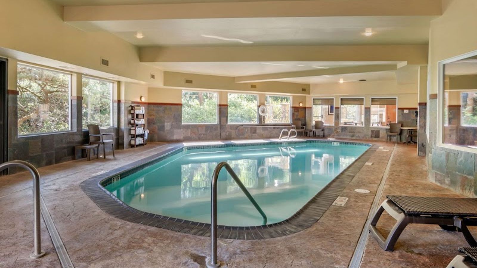 Photo of Comfort Inn & Suites