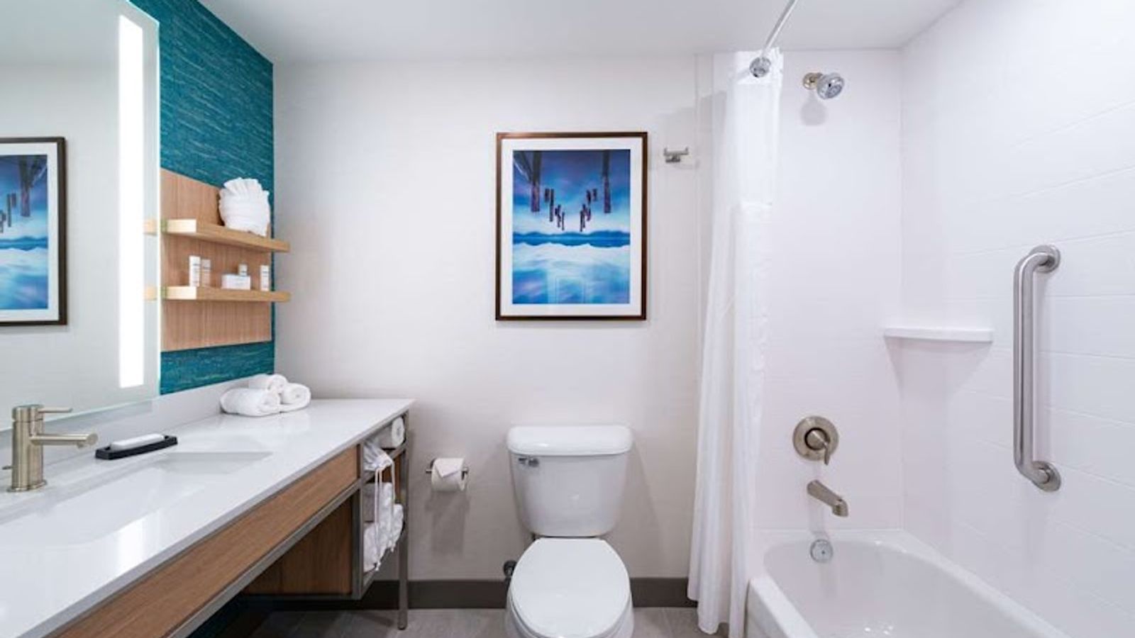 Photo of Hilton Garden Inn Seattle/Lynnwood