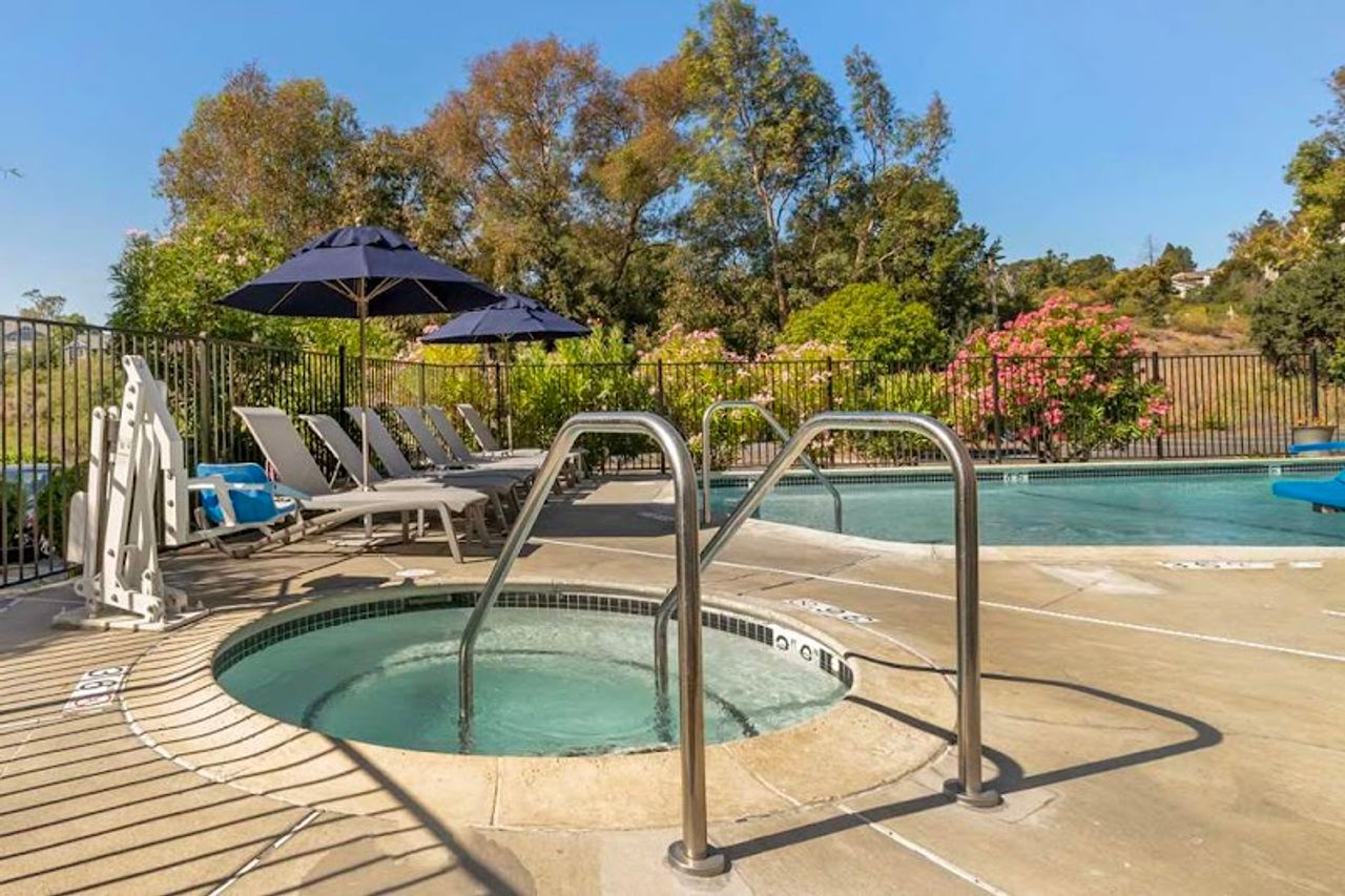 Photo of Best Western Plus Heritage Inn