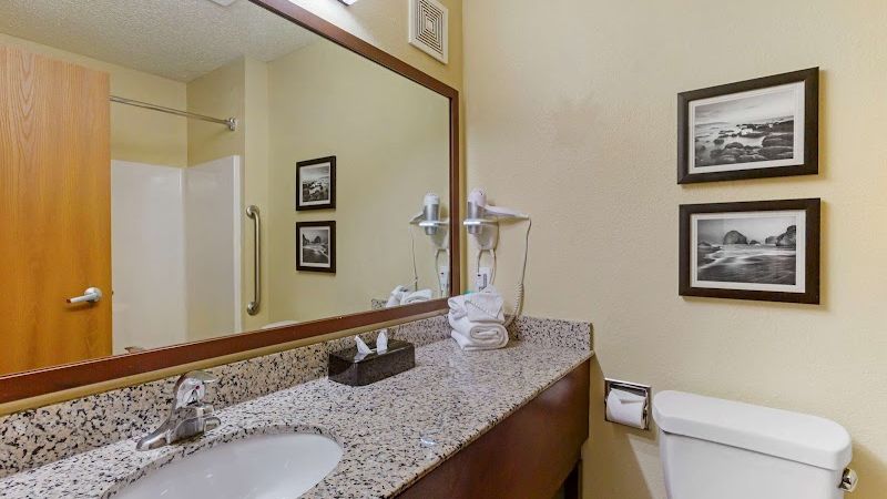 Photo of Comfort Inn Medford South