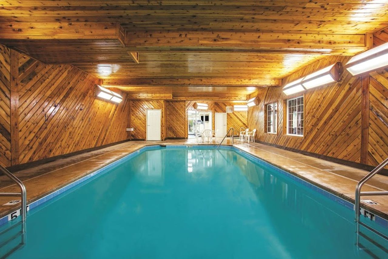 Photo of La Quinta Inn & Suites by Wyndham Bakersfield North