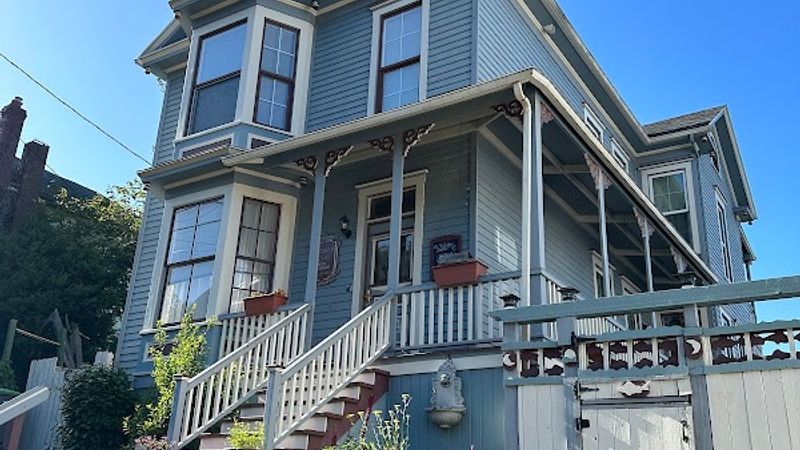 Photo of Crosby House Bed & Breakfast