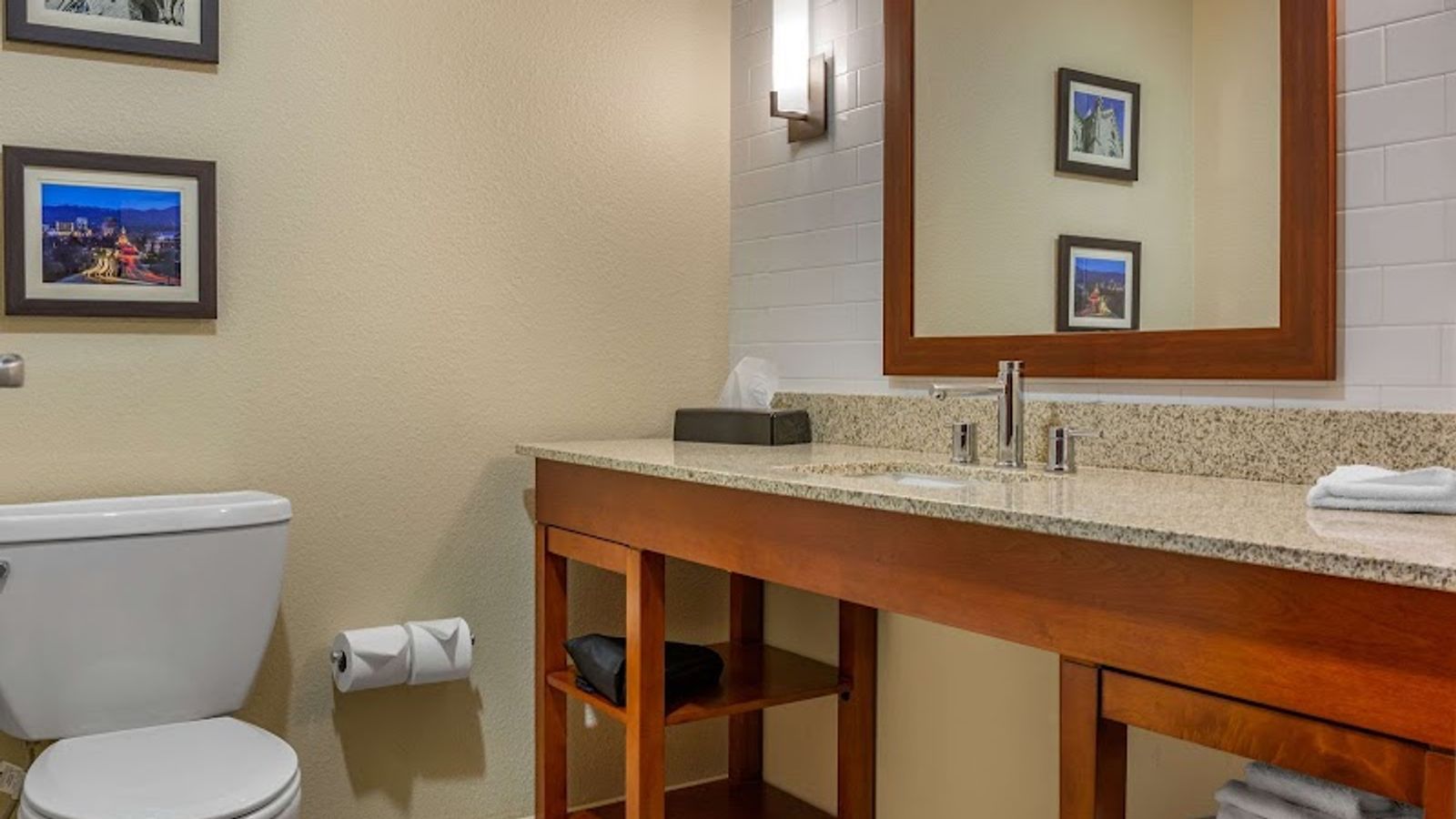 Photo of Comfort Inn & Suites Boise Airport