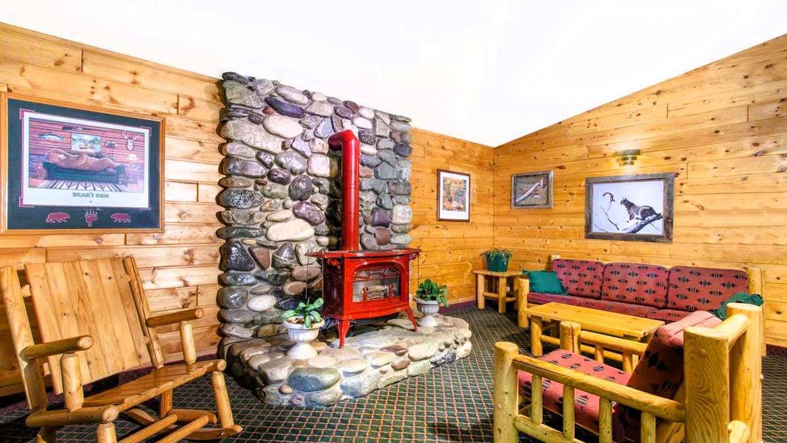 Super 8 by Wyndham McCall - Lobby