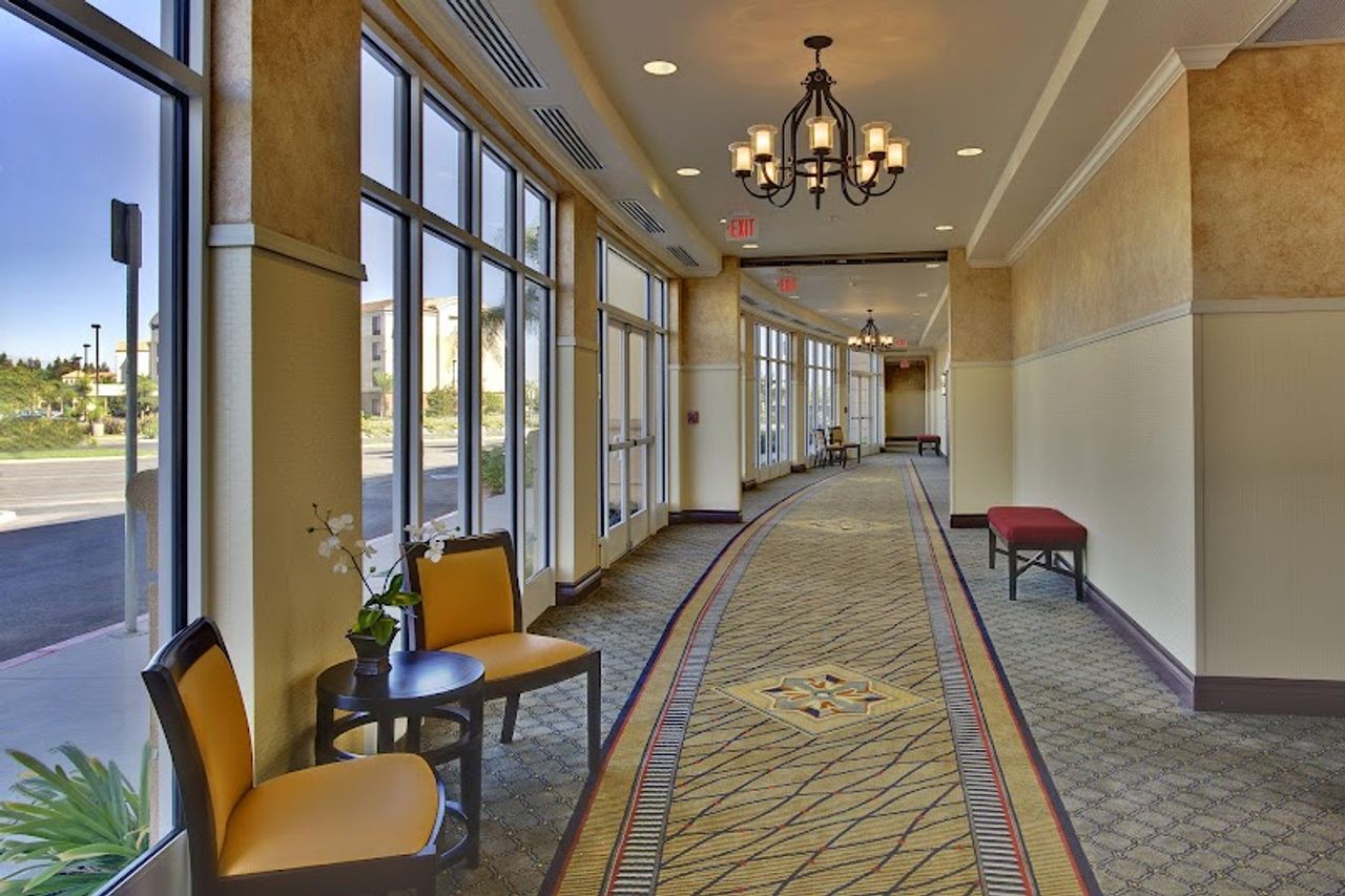 Photo of Holiday Inn & Suites Bakersfield, an IHG Hotel