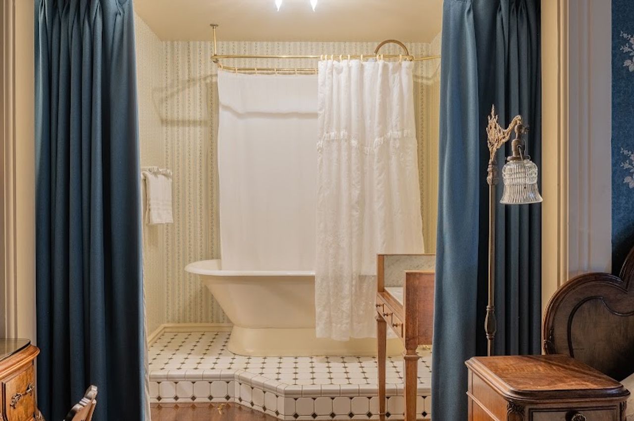 Photo of Martine Inn - Edith Head Room with a private space which includes a raised platform tub