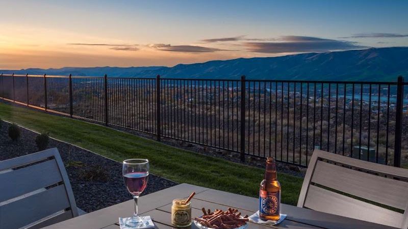 Photo of Hampton Inn Lewiston - Outdoor seating area, Sunset