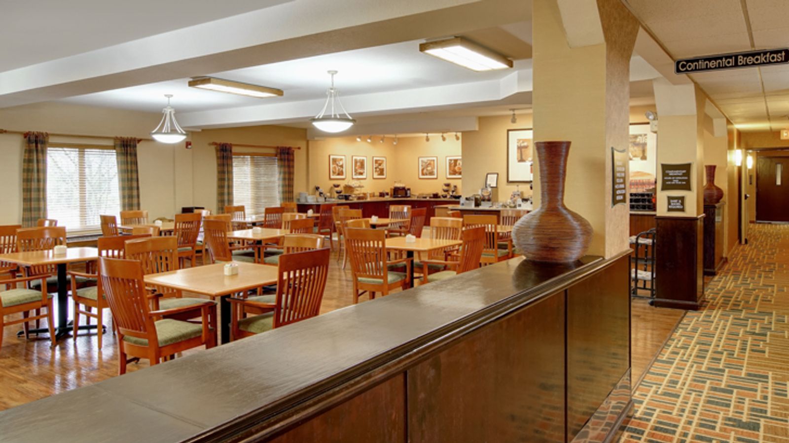 Photo of Phoenix Inn Suites Albany