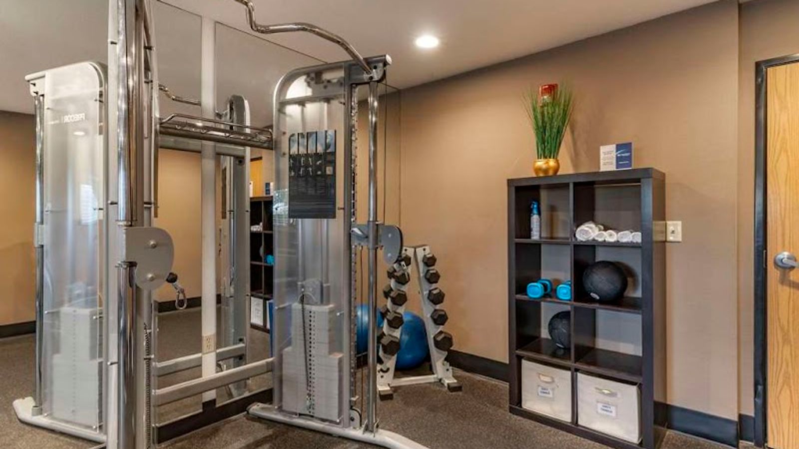 Photo of Best Western Plus Vineyard Inn