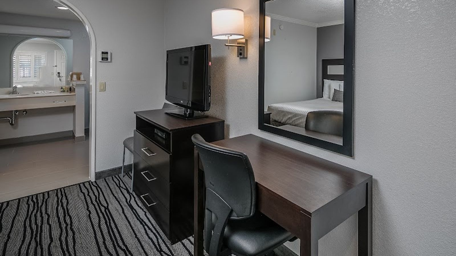 Photo of Redwood Creek Inn