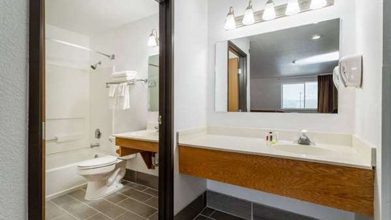 Photo of Super 8 by Wyndham The Dalles OR