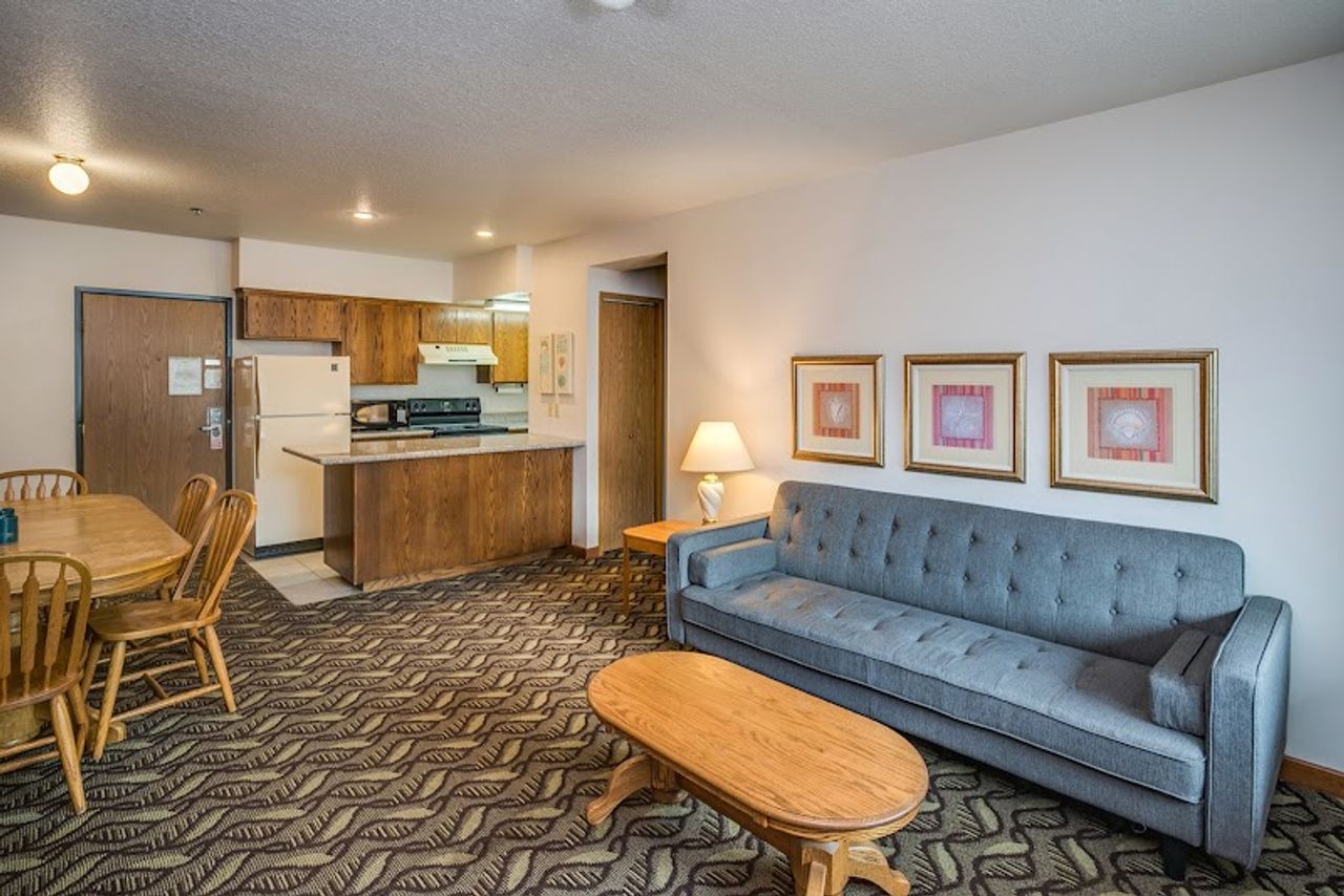 Photo of Adobe Resort, Yachats - Suite, Living Area, Kitchen