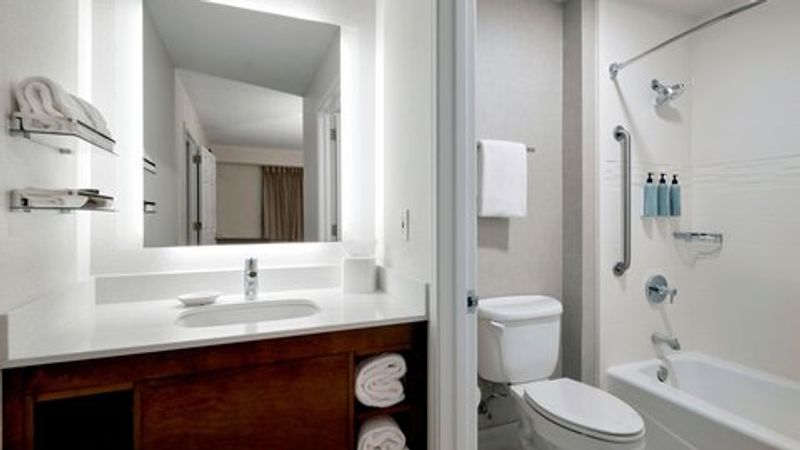 Photo of Residence Inn by Marriott Eugene Springfield - Bathroom