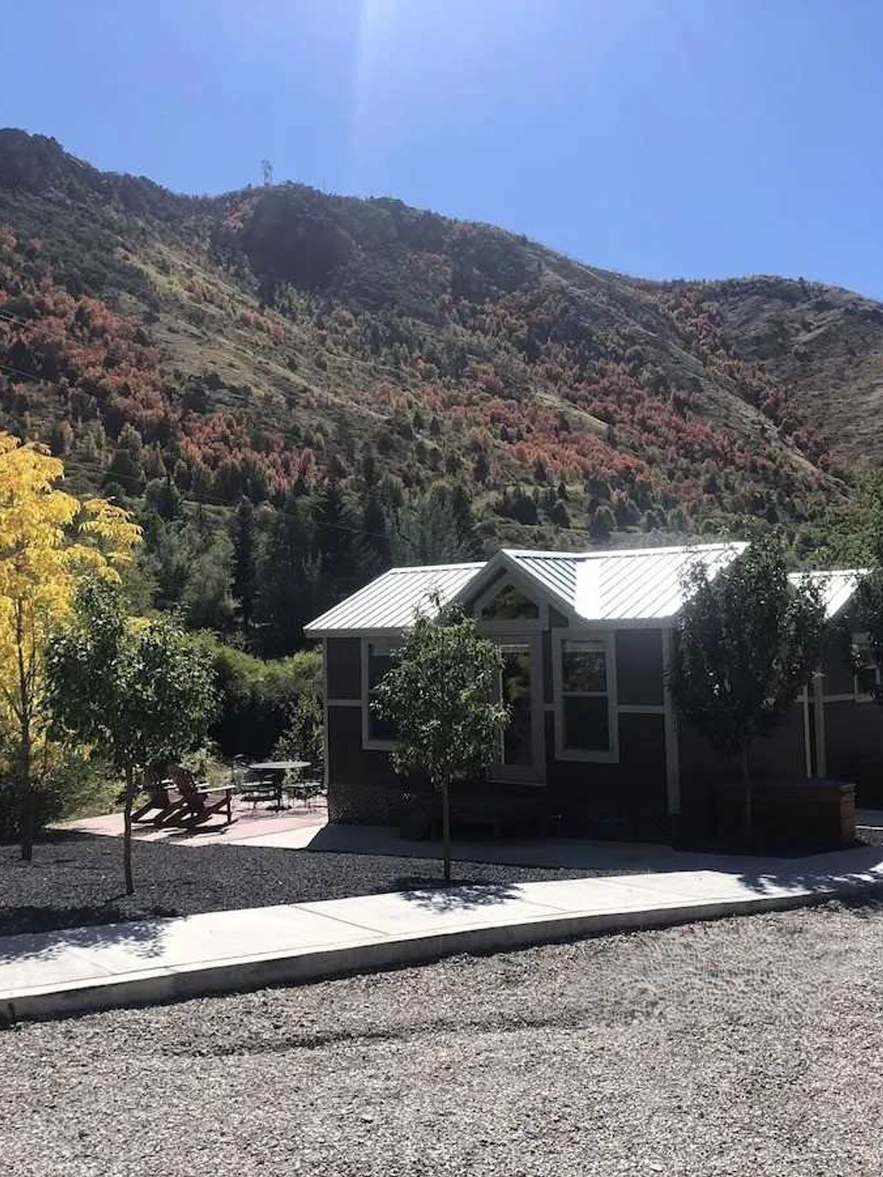 Lava Hot Springs East KOA Holiday - Economy Cabin, Bedroom, Mountain View