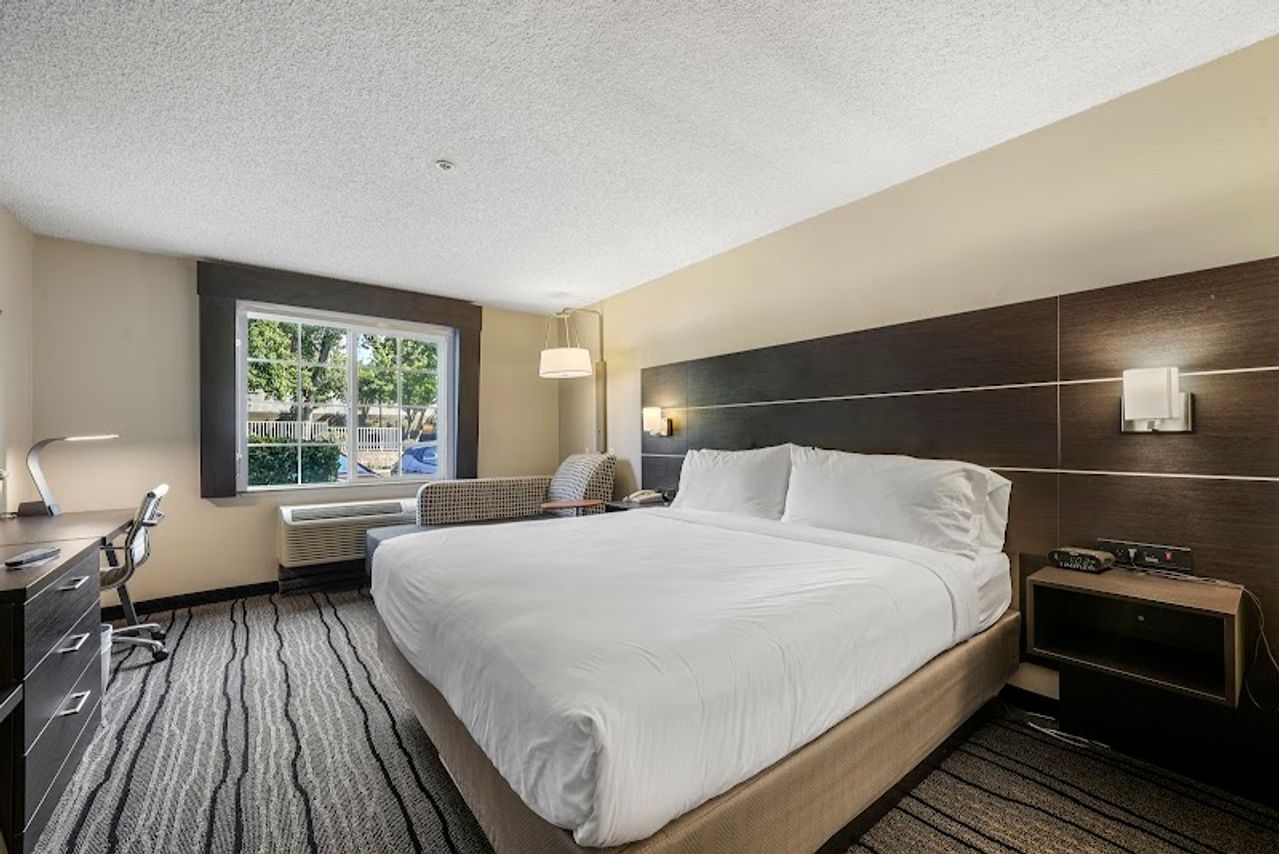 Photo of Holiday Inn Express & Suites Livermore by IHG