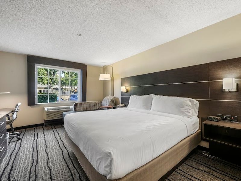 Photo of Holiday Inn Express & Suites Livermore by IHG