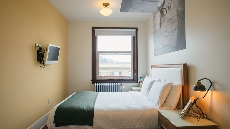 Photo of Commodore Hotel