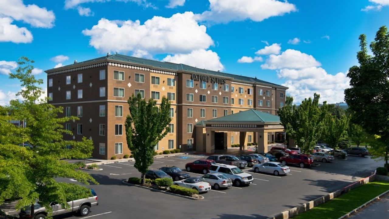 Photo of Oxford Suites Spokane