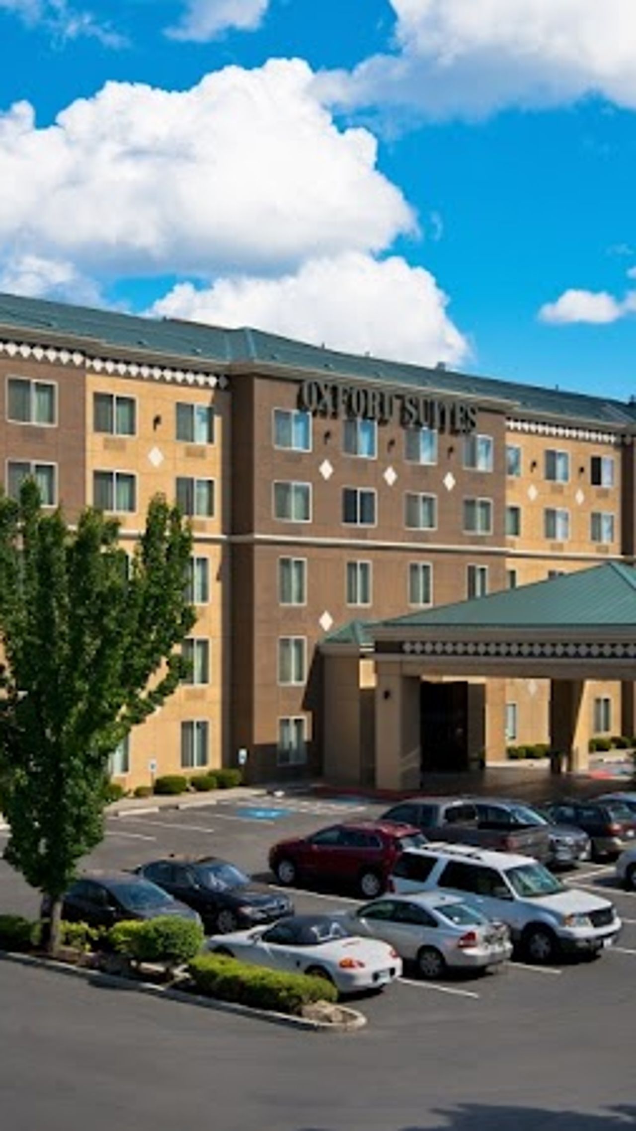 Photo of Oxford Suites Spokane