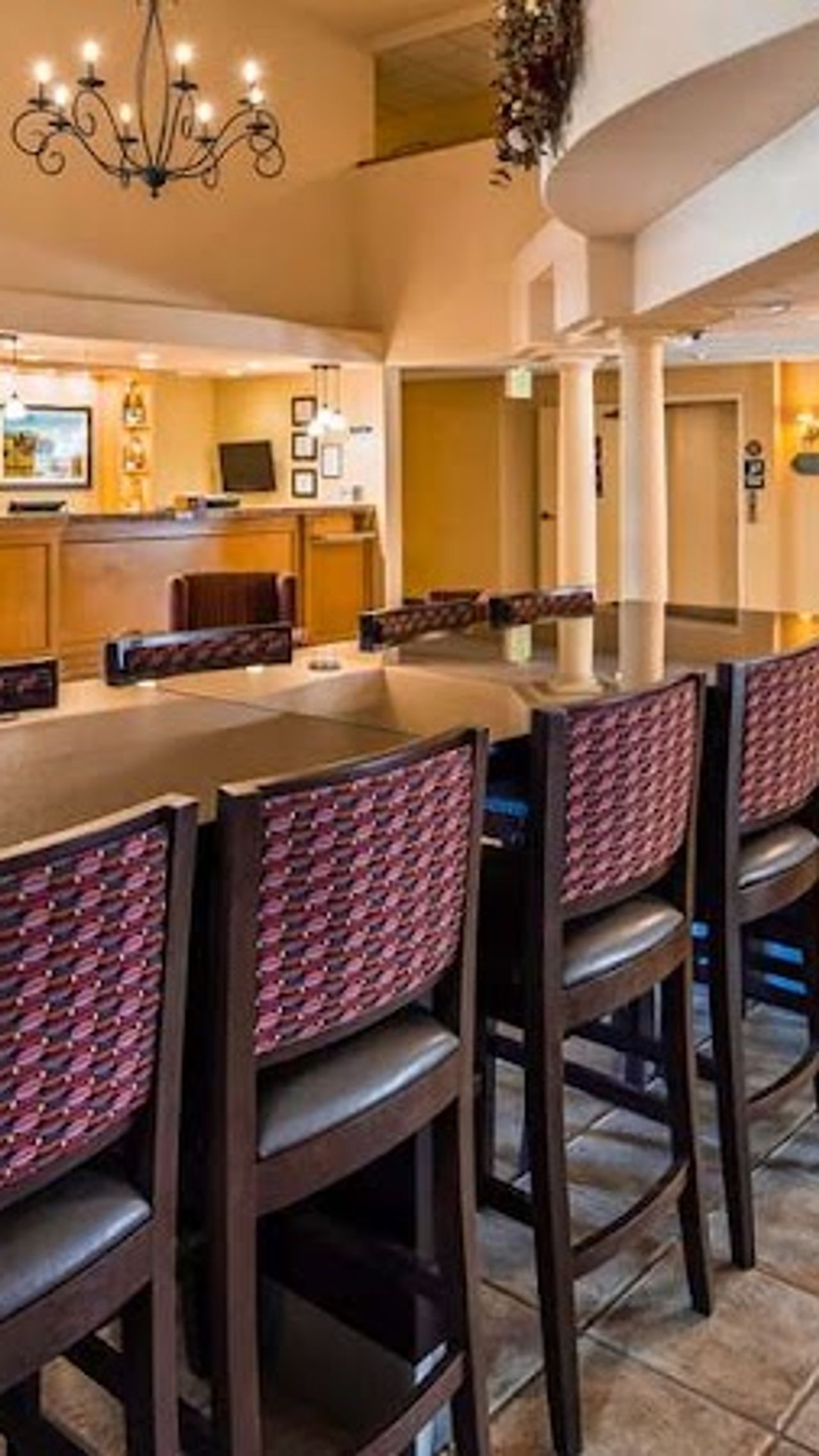 Photo of Best Western Plus Caldwell Inn & Suites