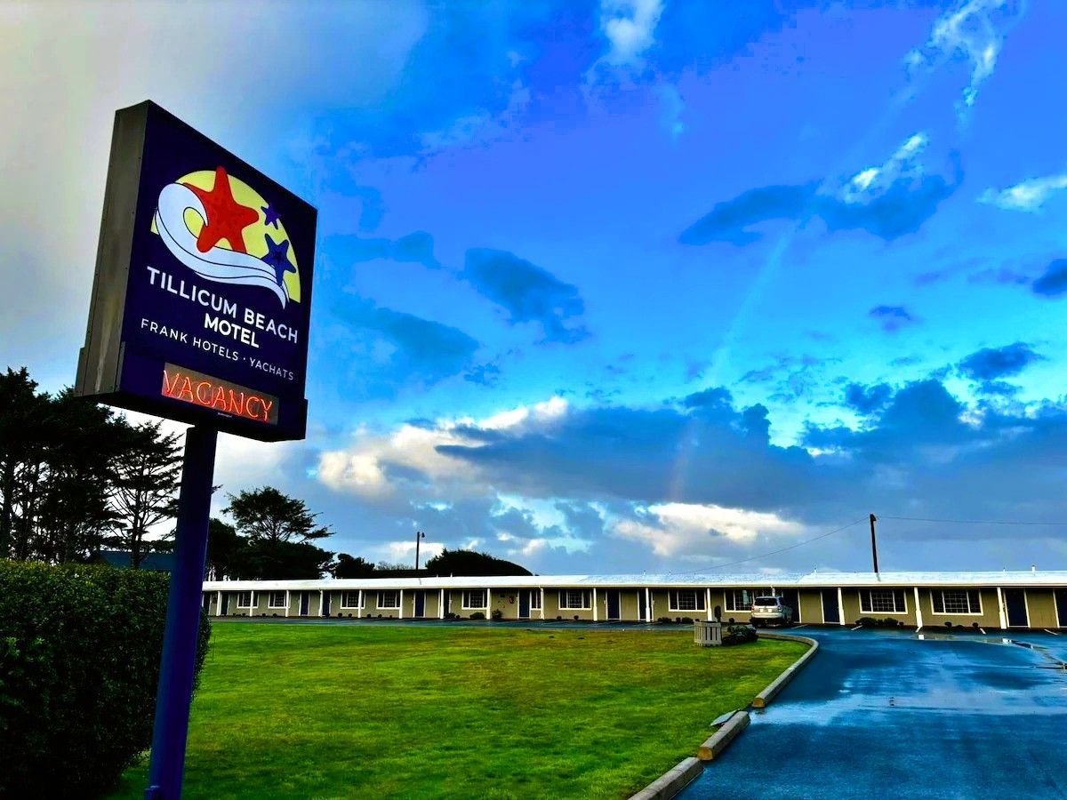 Deane’s Oceanfront Lodge