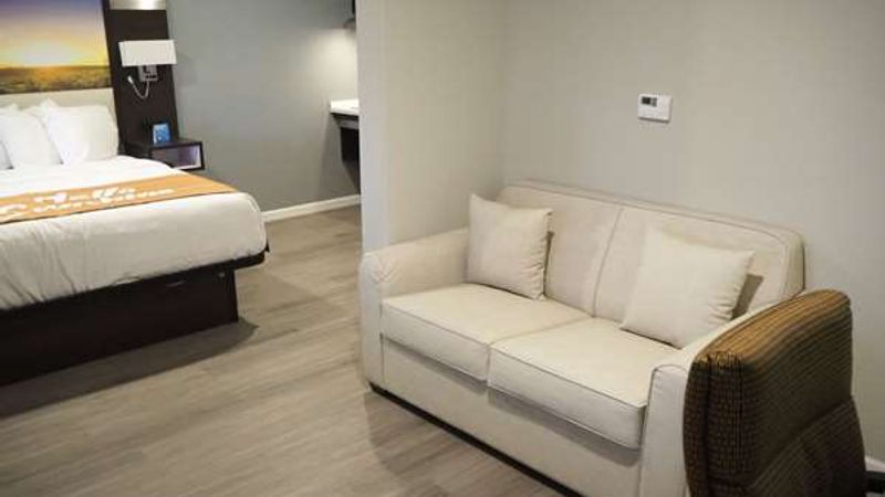 Photo of Days Inn by Wyndham Galt/Elk Grove South