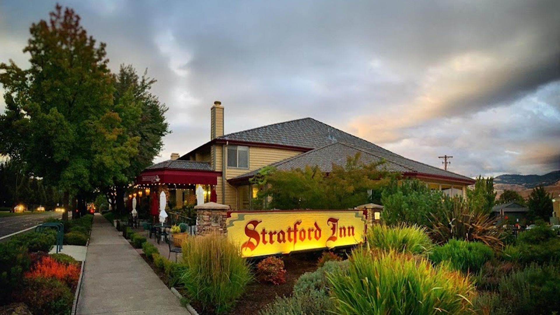 Stratford Inn