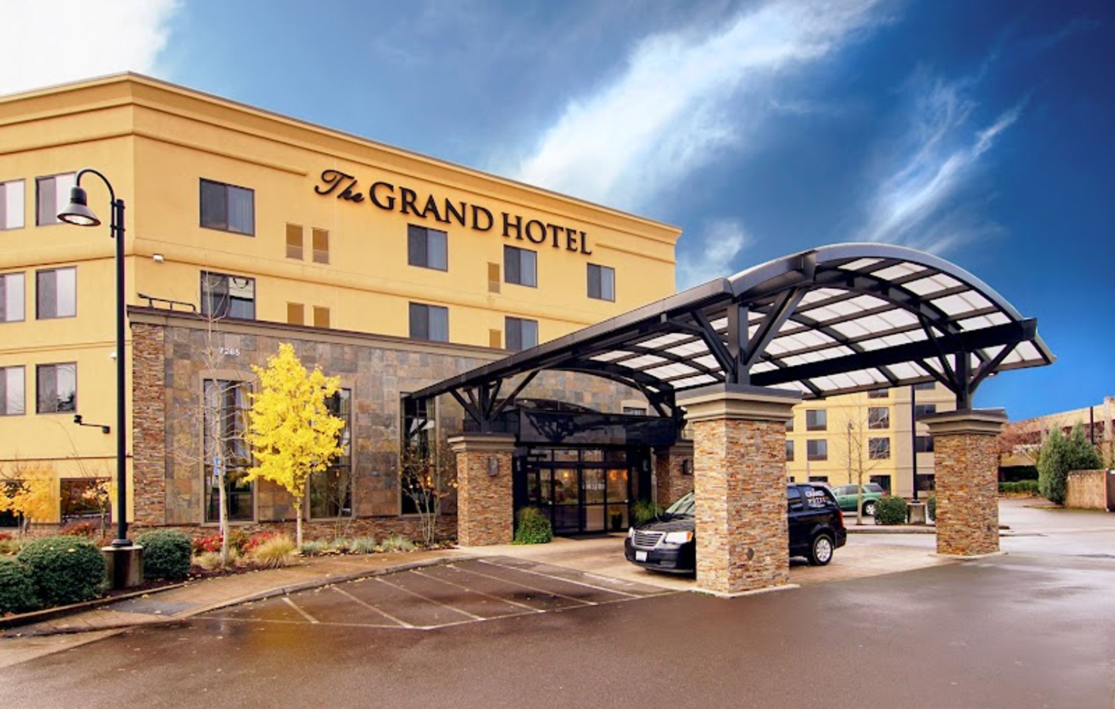 The Grand Hotel at Bridgeport