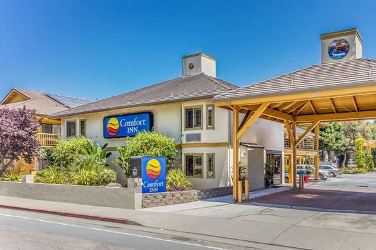Photo of Comfort Inn Santa Cruz North