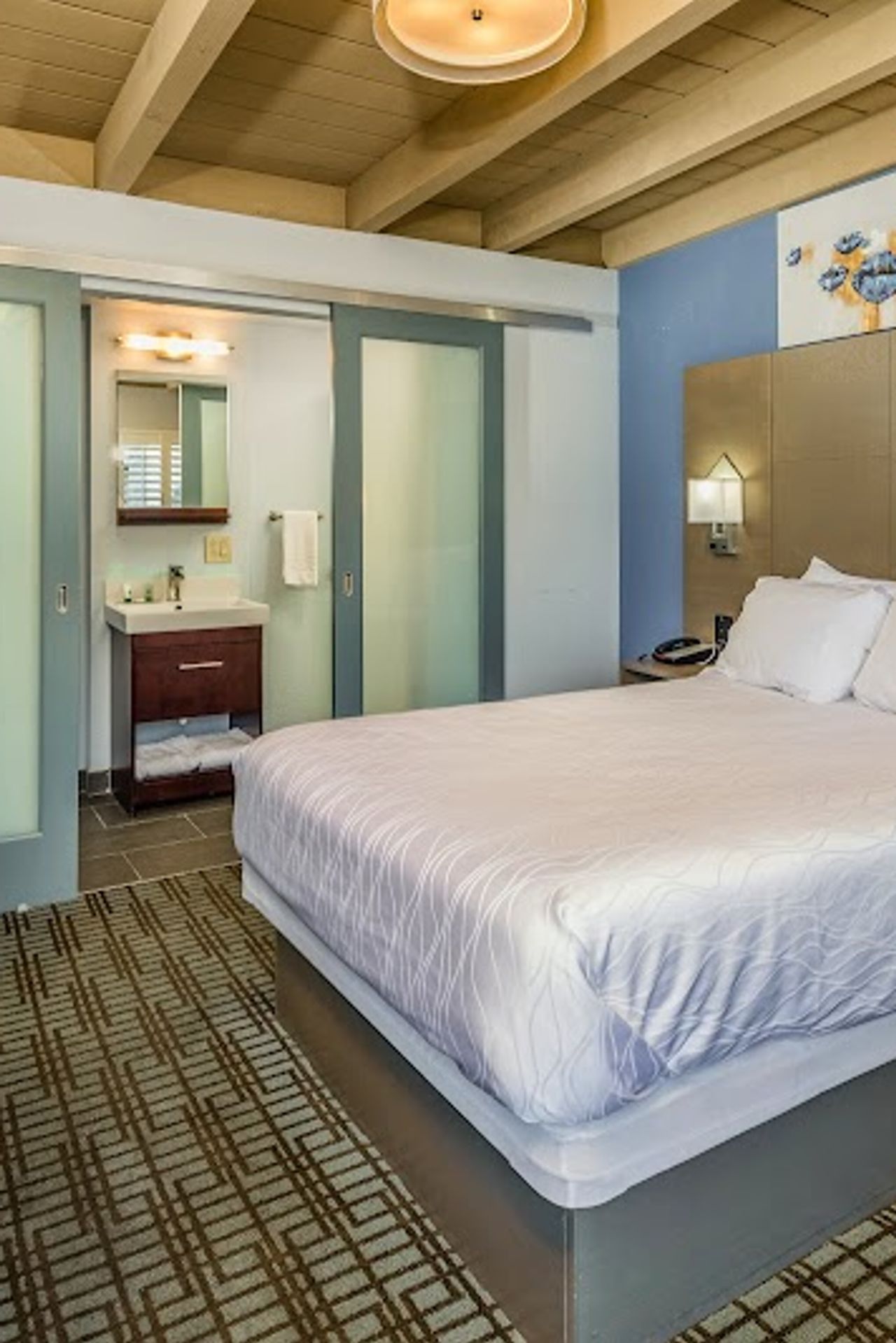 Photo of Silicon Valley Inn