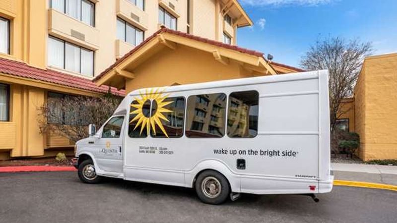 Photo of La Quinta Inn & Suites by Wyndham Seattle Sea-Tac Airport