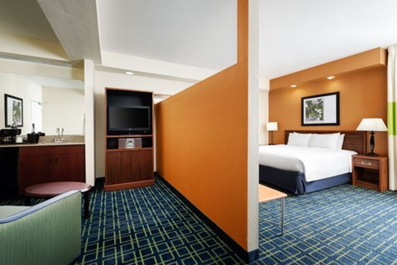 Photo of Fairfield Inn & Suites San Francisco San Carlos