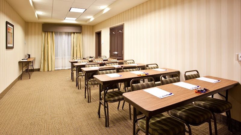 Photo of Holiday Inn Express & Suites Fresno South, an IHG Hotel