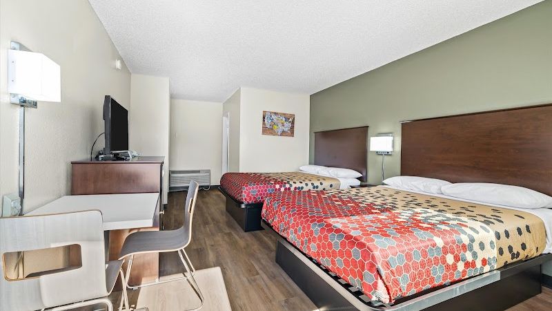 Photo of bend inn & suites