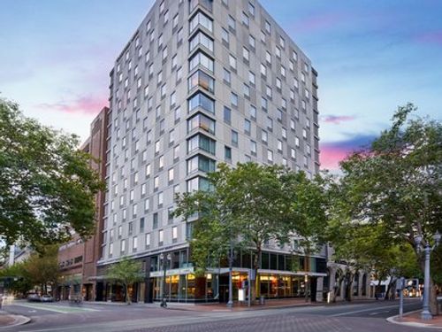 Courtyard Portland City Center