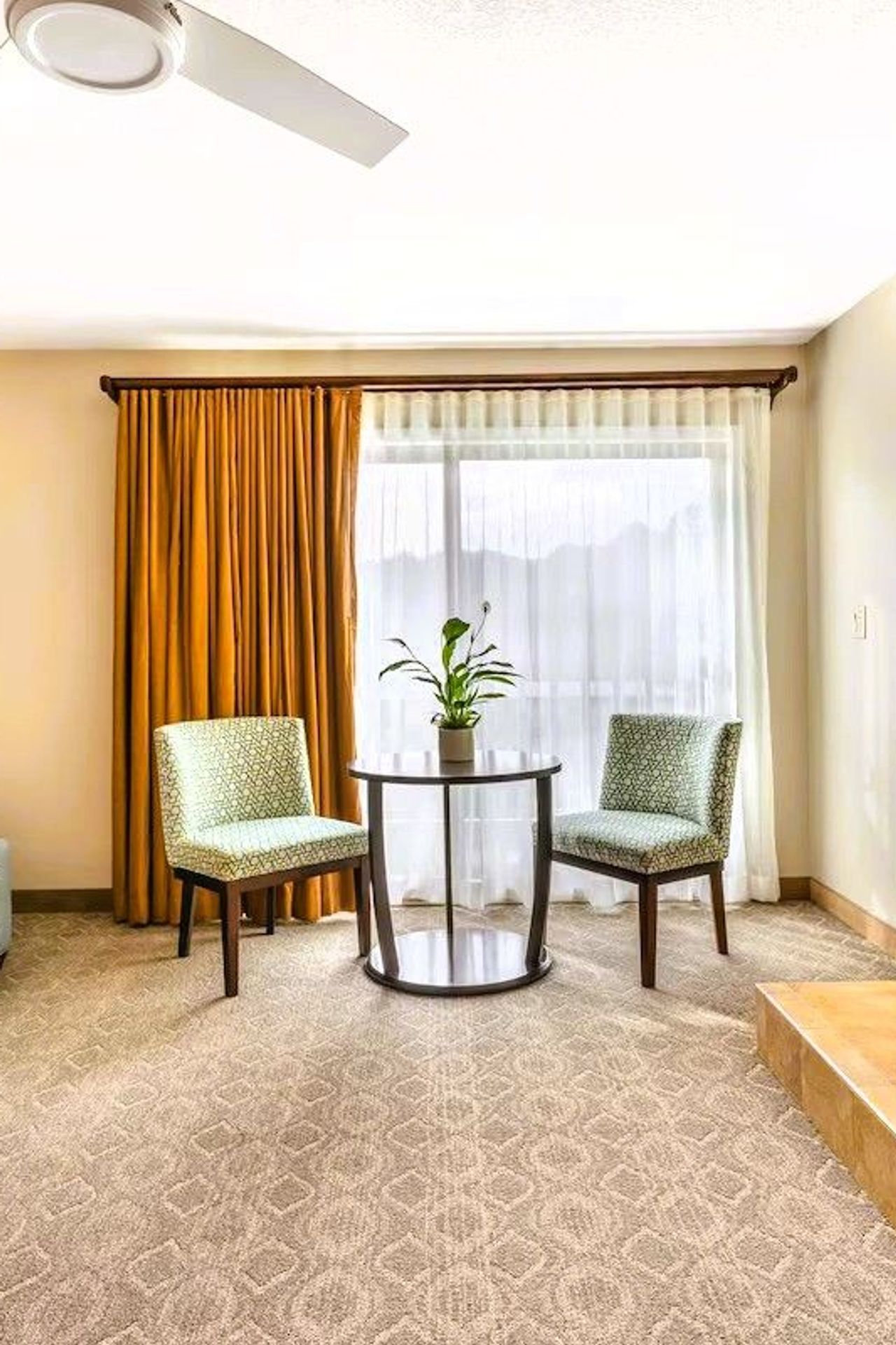 Photo of Best Western Plus Monterey Inn - Room, Fireplace, 1 King Bed, Separate living area