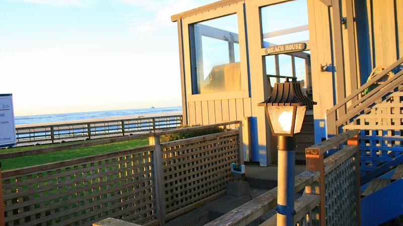 Photo of The Waves Oceanfront Lodging