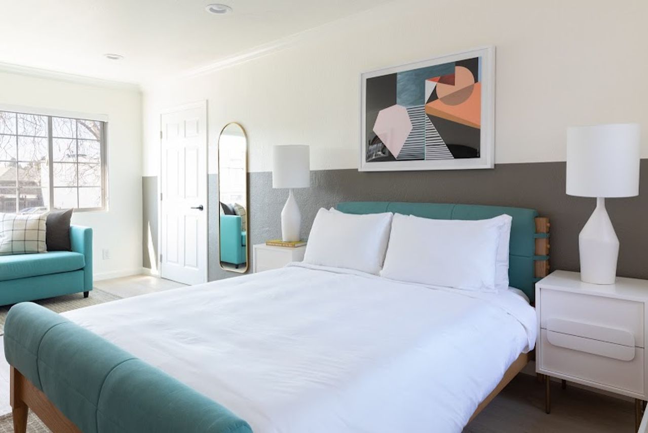 Photo of Signature Inn Berkeley Oakland