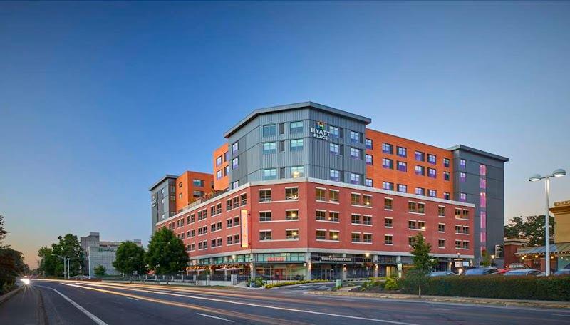 Hyatt Place Eugene / Oakway Center