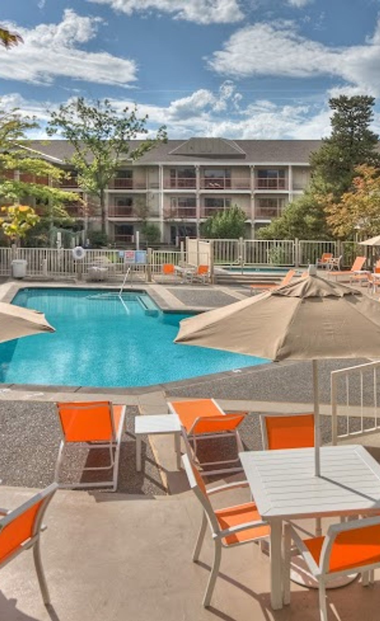 Photo of Ashland Hills Hotel & Suites and Convention Center