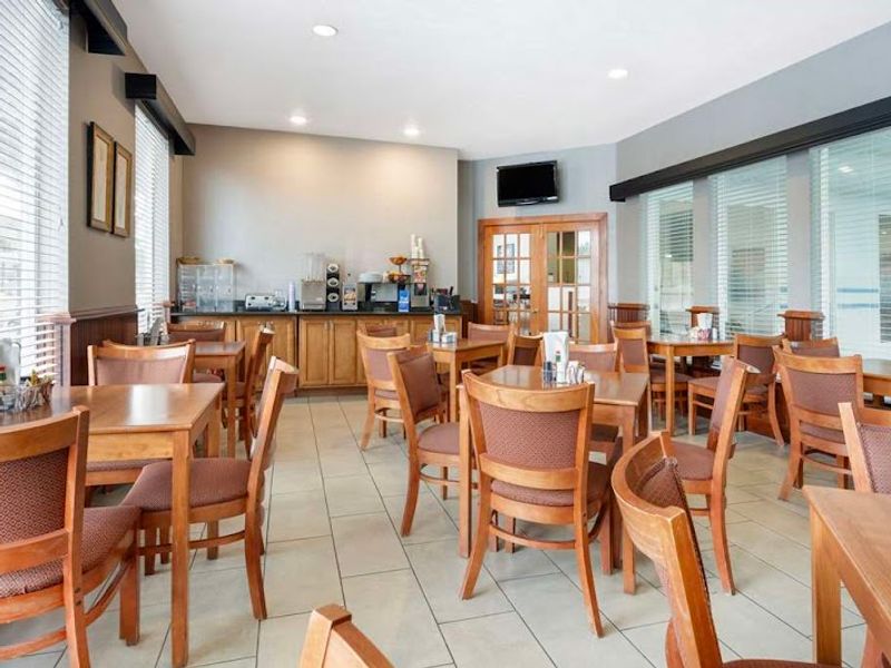 Photo of Best Western Wheatland Inn
