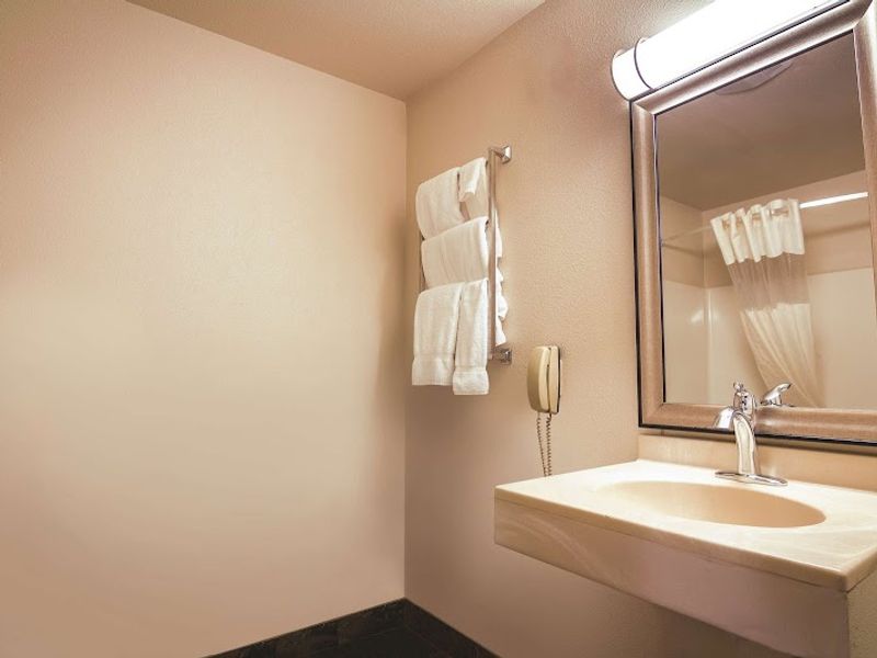 Photo of La Quinta Inn & Suites by Wyndham Grants Pass