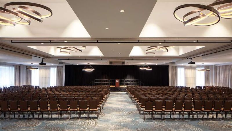 Photo of DoubleTree by Hilton Hotel Sacramento