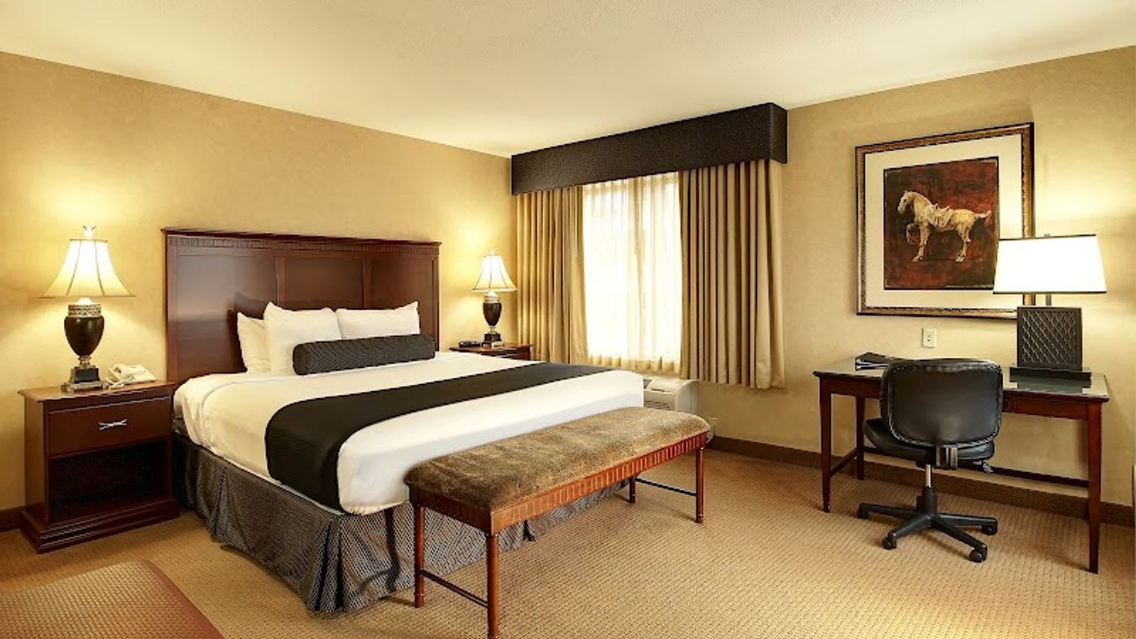 Photo of The Grand Hotel in Salem