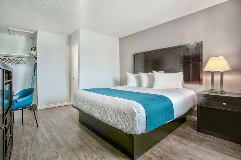 Photo of Studio 6 Suites Albany, OR