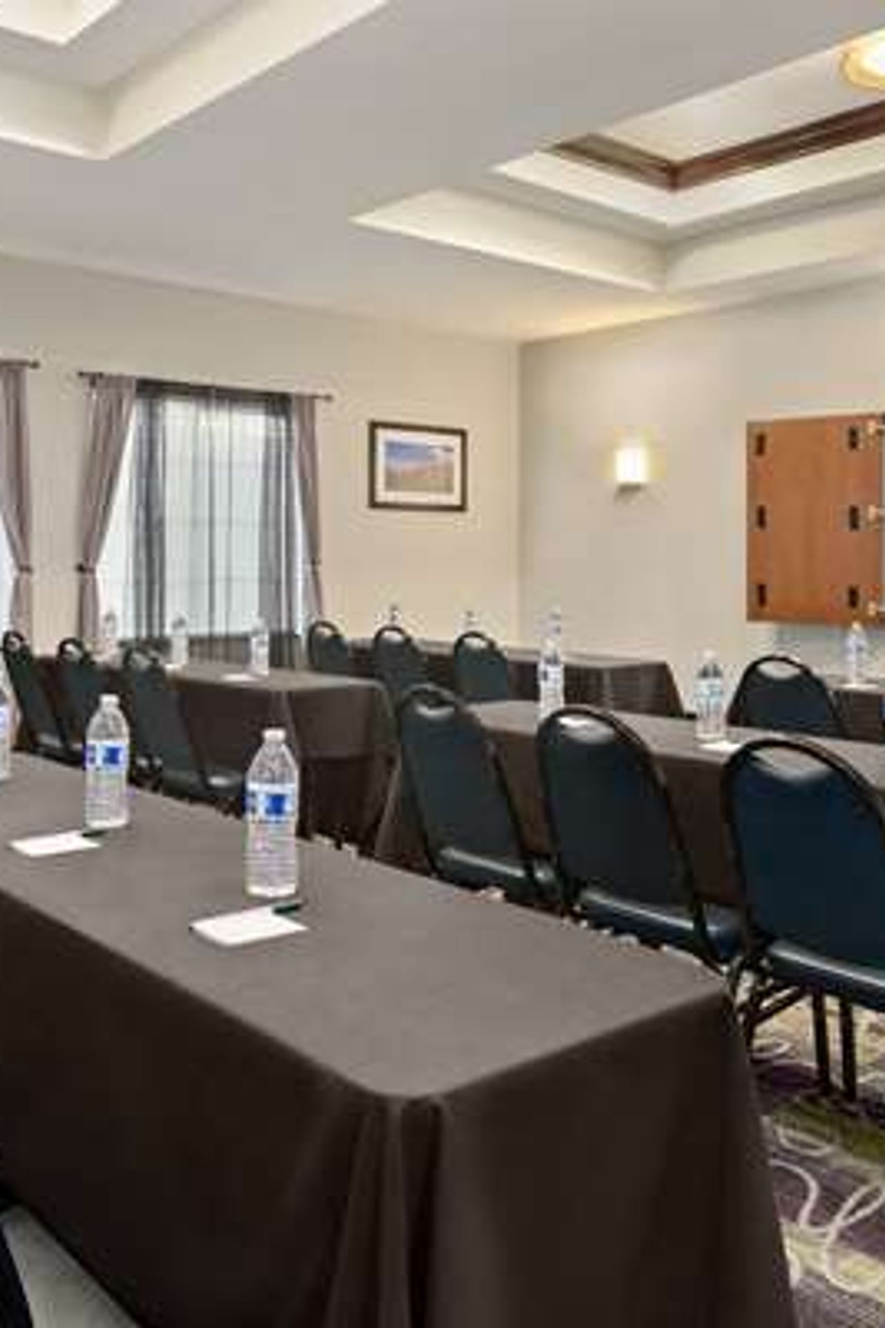 Photo of La Quinta Inn & Suites by Wyndham Fresno Northwest