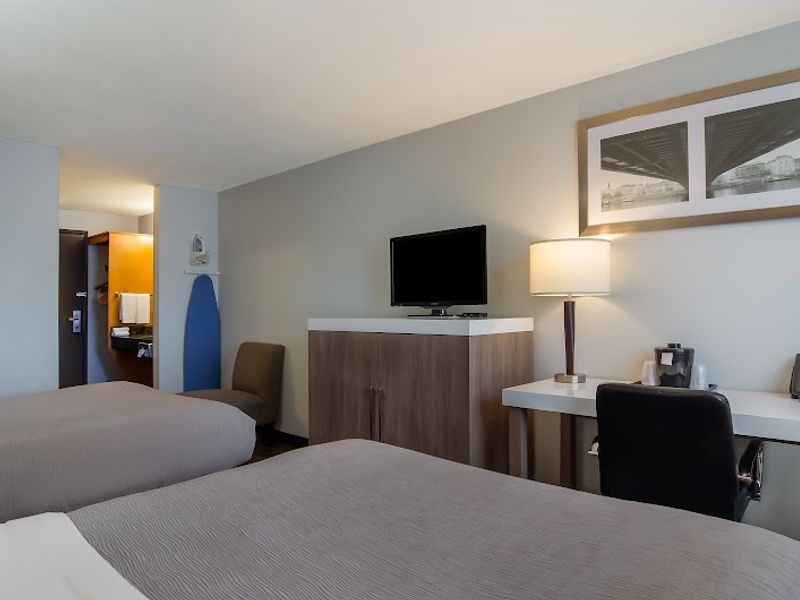 Photo of Quality Inn & Suites