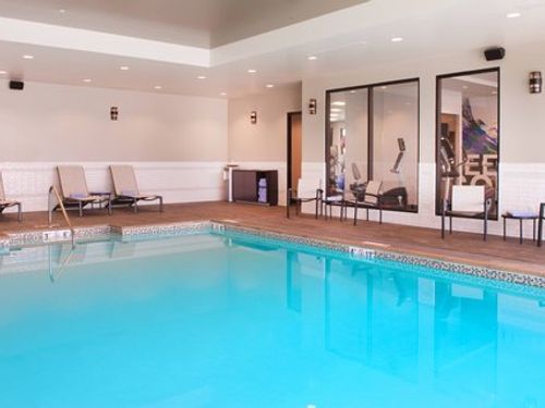 Photo of SpringHill Suites Bend