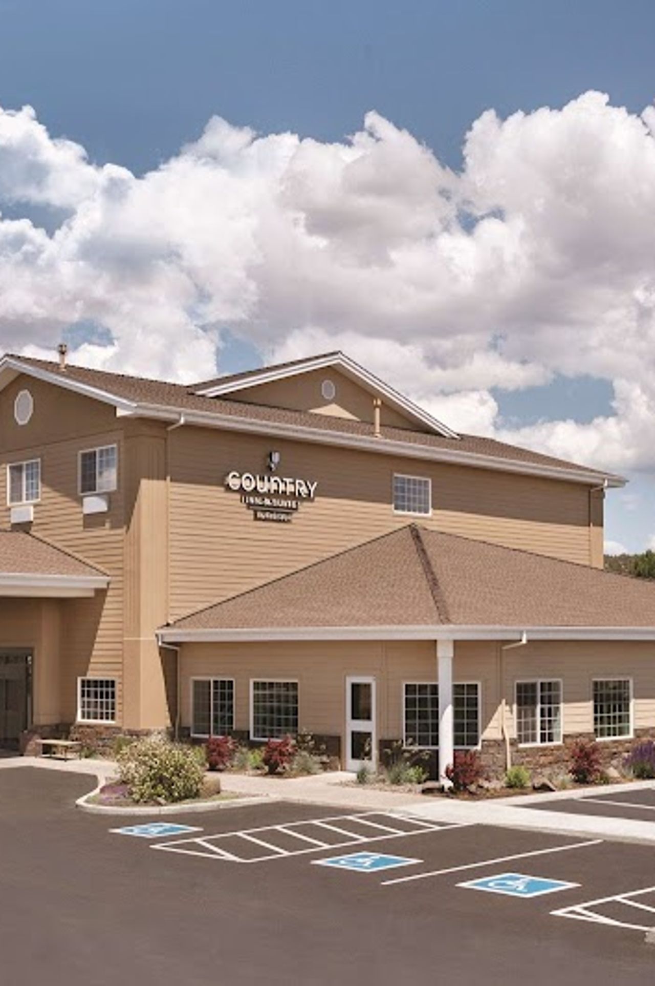 Photo of Country Inn & Suites by Radisson, Prineville, OR
